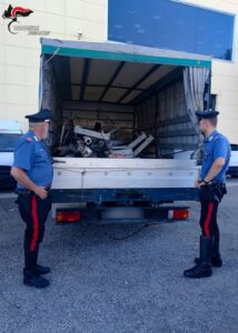 Tentano il furto di Guardrail sulla statale: I Carabinieri recuperano il materiale e identificano responsabili